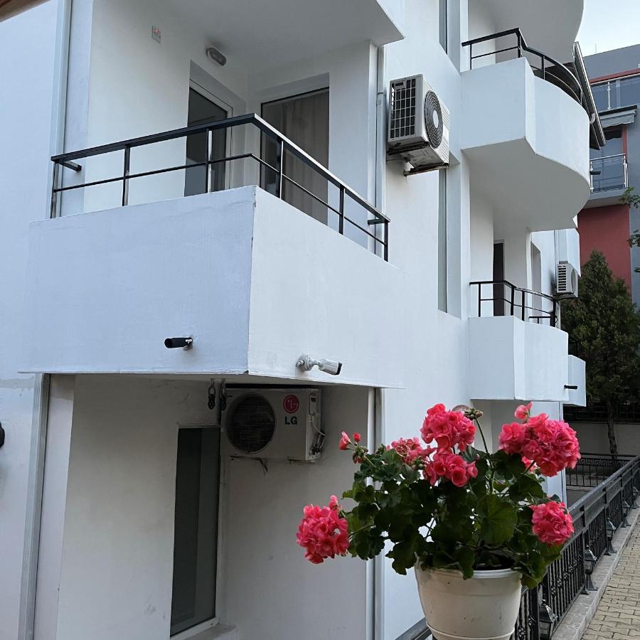 Къща За Гости Canavan'S Rawda Exterior foto