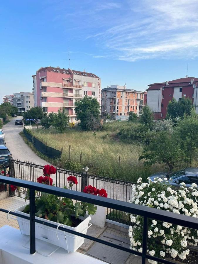 Къща За Гости Canavan'S Rawda Exterior foto